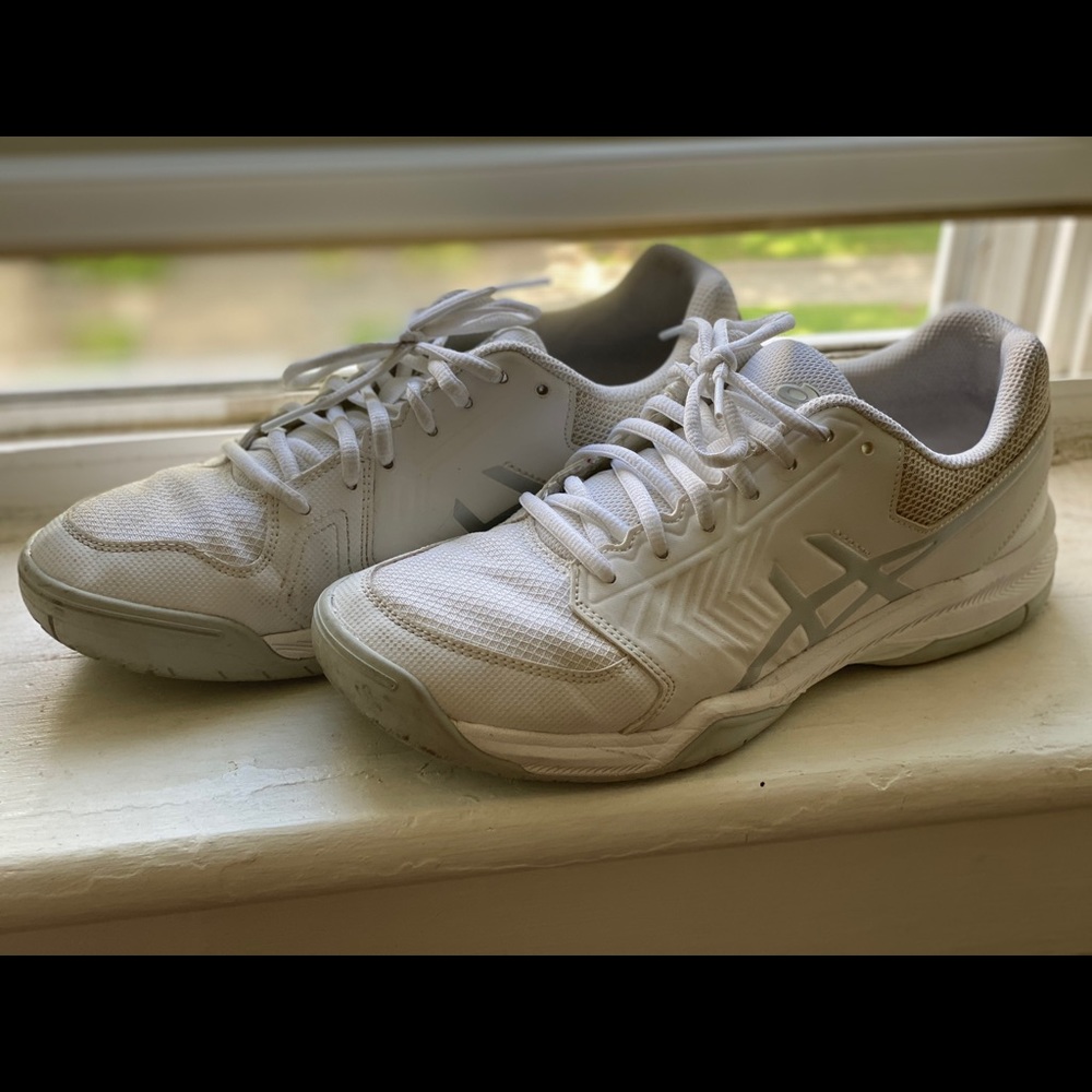 Women’s ASICS Gel Dedicate size 10